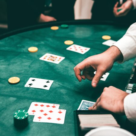 Стратегия для 5 Card Draw Poker покера в 2023 году
